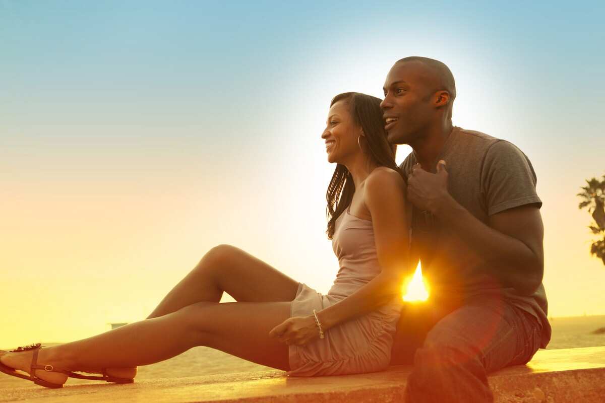 How to know if a girl likes you How to know if a girl likes you
