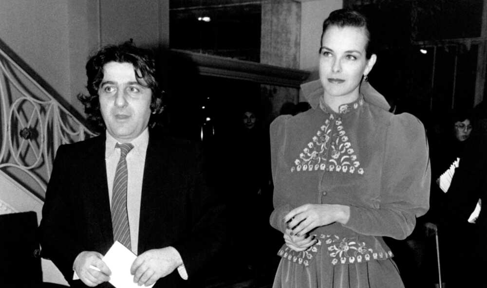 Carole Bouquet côté vie privée : qui ont été ses compagnons ? Carole Bouquet côté vie privée : qui ont été ses compagnons ?