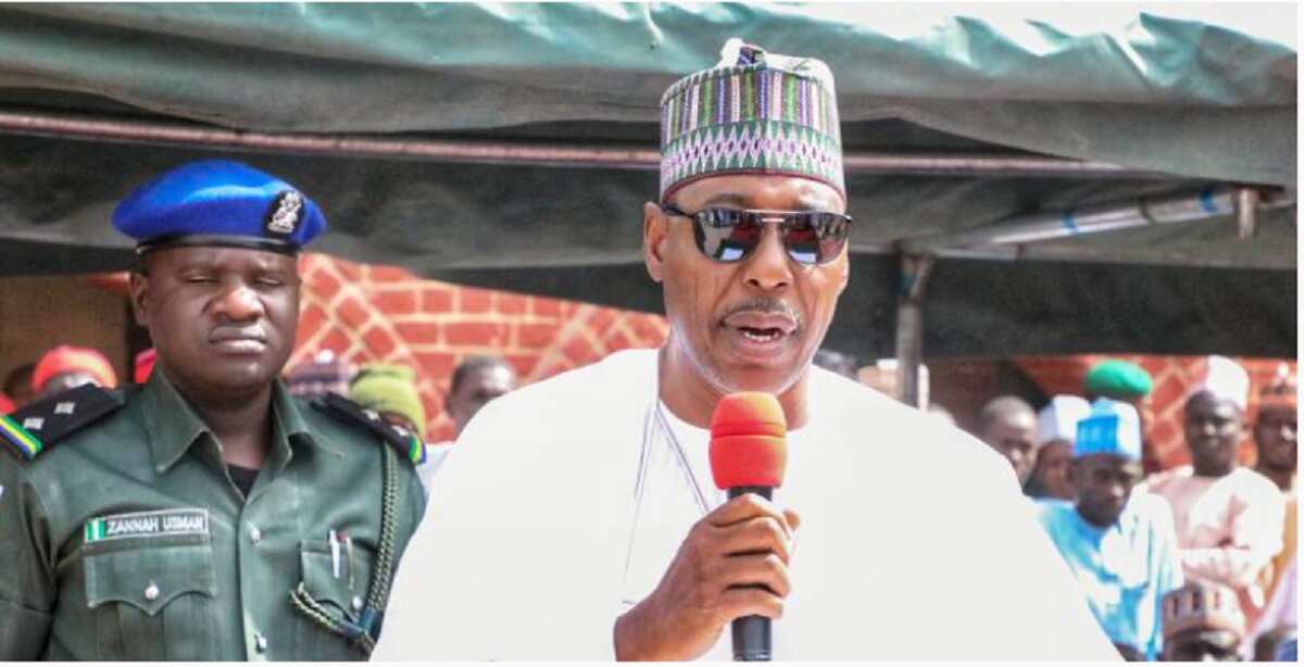 Gwamna Zulum ya gwangwaje sojojin da suka ji rauni da miliyoyin Nairori ranar Sallah