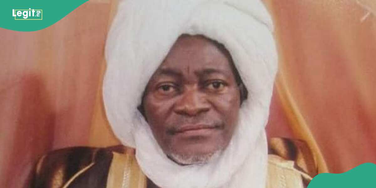 Tears as popular Nigerian Islamic cleric dies after short illness
