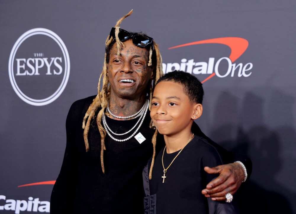 how many kids does lil wayne have