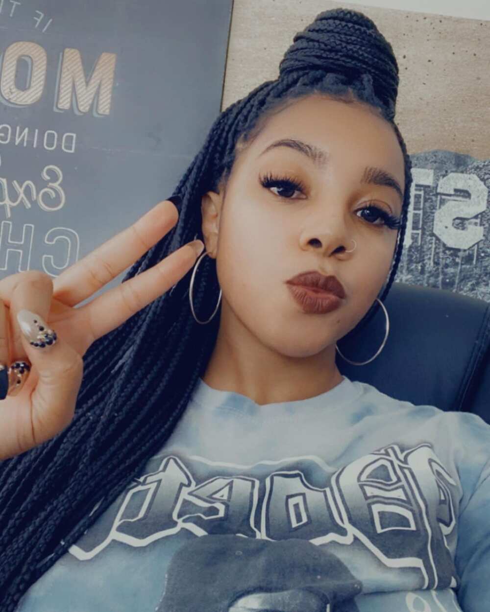 Dee Shanell Dee Shanell