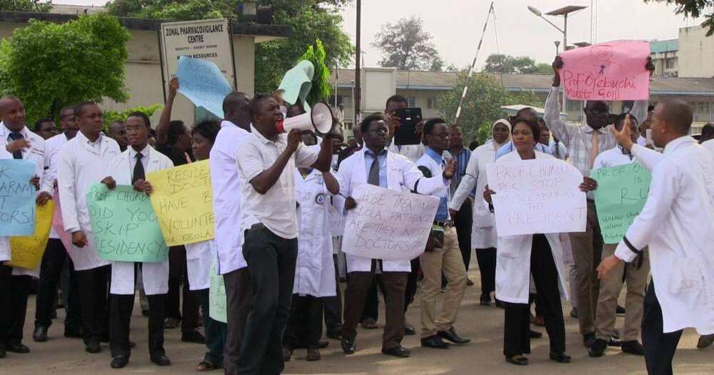 Nigerian doctors protesting