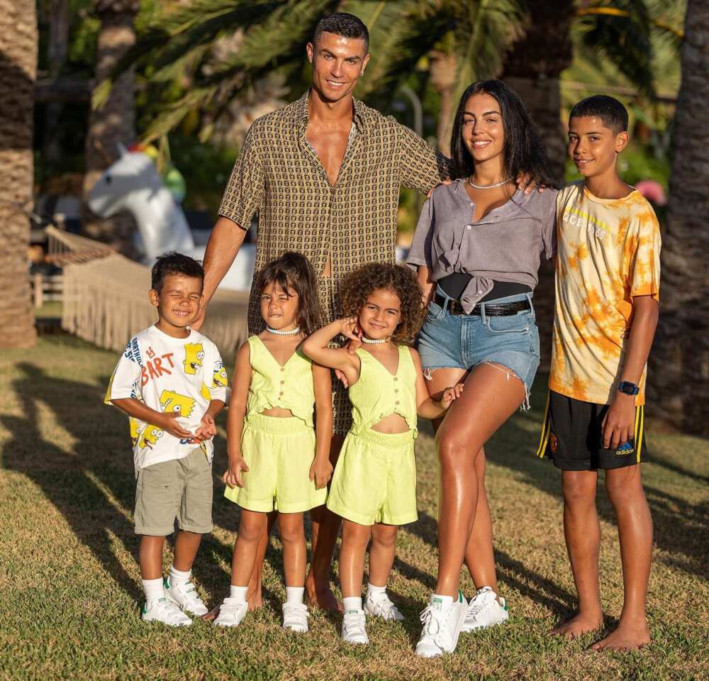 Cristiano Ronaldo Cristiano Ronaldo