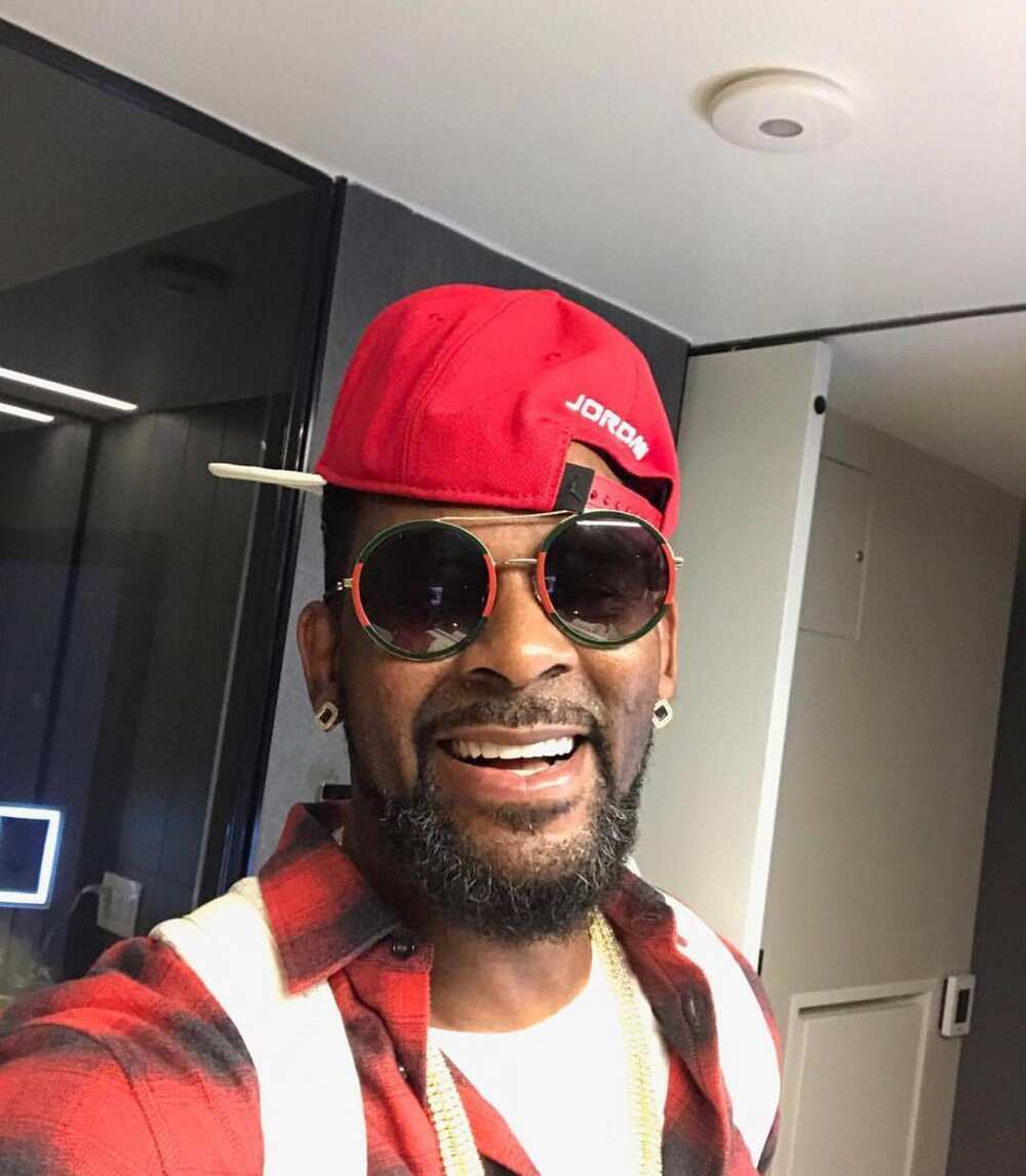 R Kelly net worth and other exciting facts about the musician Sabi Gist