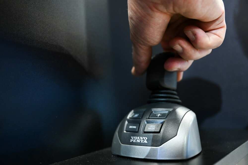 The joy-stick developed by Volvo Penta to help the boat stay in place The joy-stick developed by Volvo Penta to help the boat stay in place