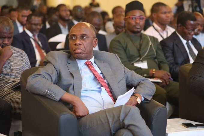 Ban san komai a rigimar APC ba, ya kamata a bar doka ta yi aiki inji Amaechi