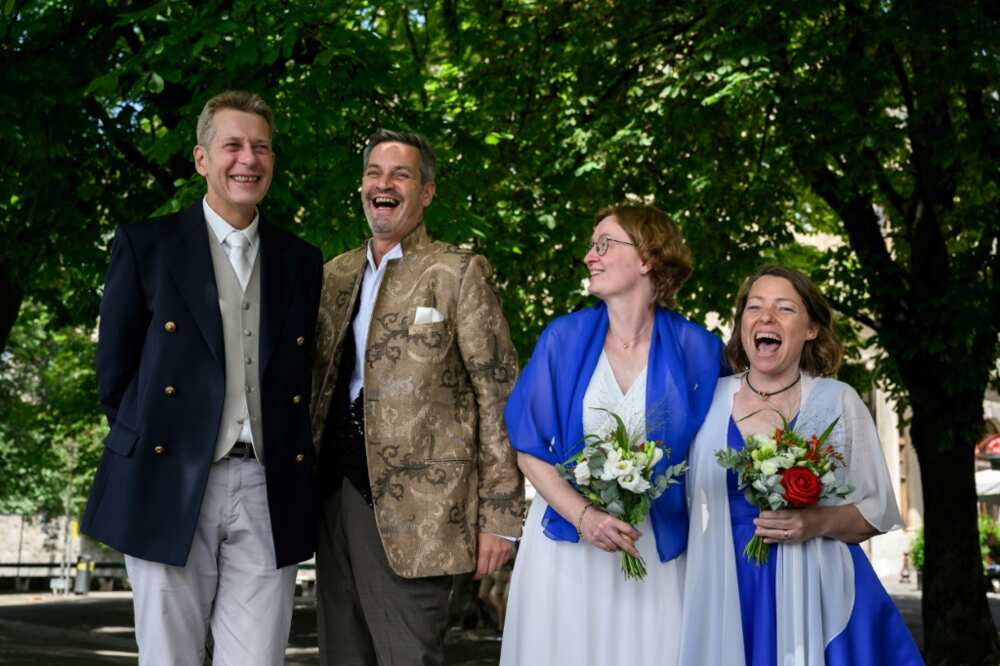 Daniel and Xavier, as well as Laure and Aline, celebrated their weddings on Friday Daniel and Xavier, as well as Laure and Aline, celebrated their weddings on Friday