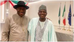 Buhari’s top aide meets Jonathan amid presidential rumour, shares photo