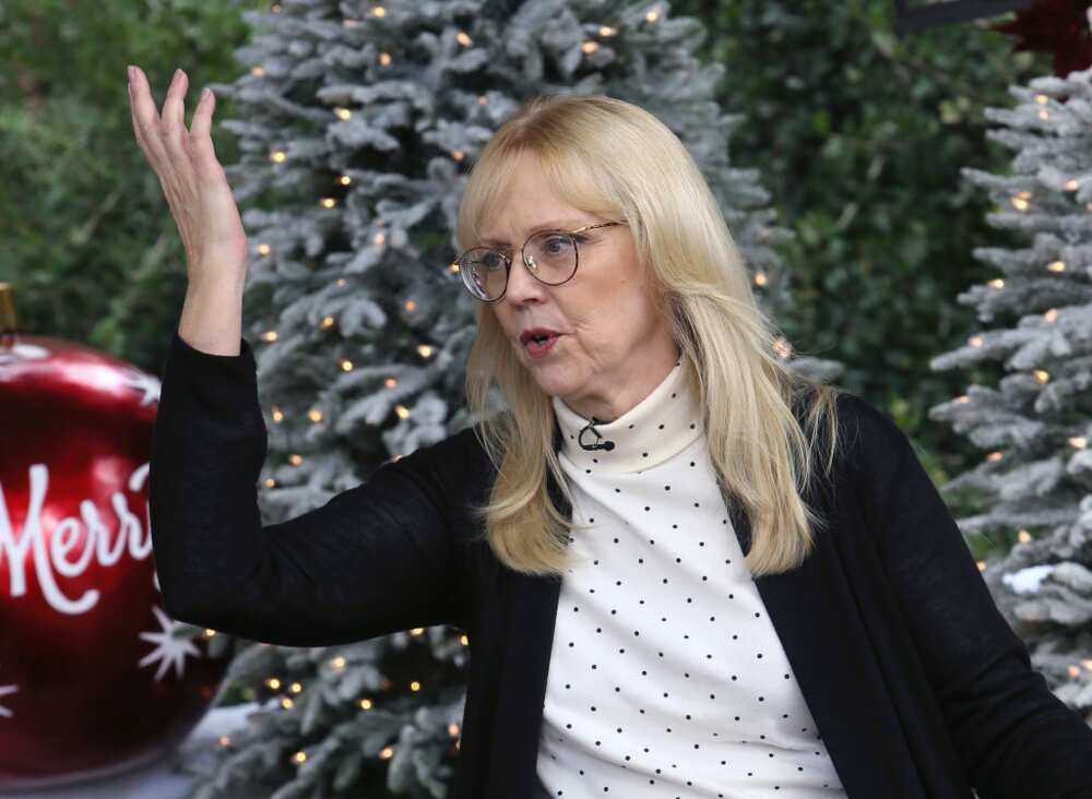 Shelley long recent photos