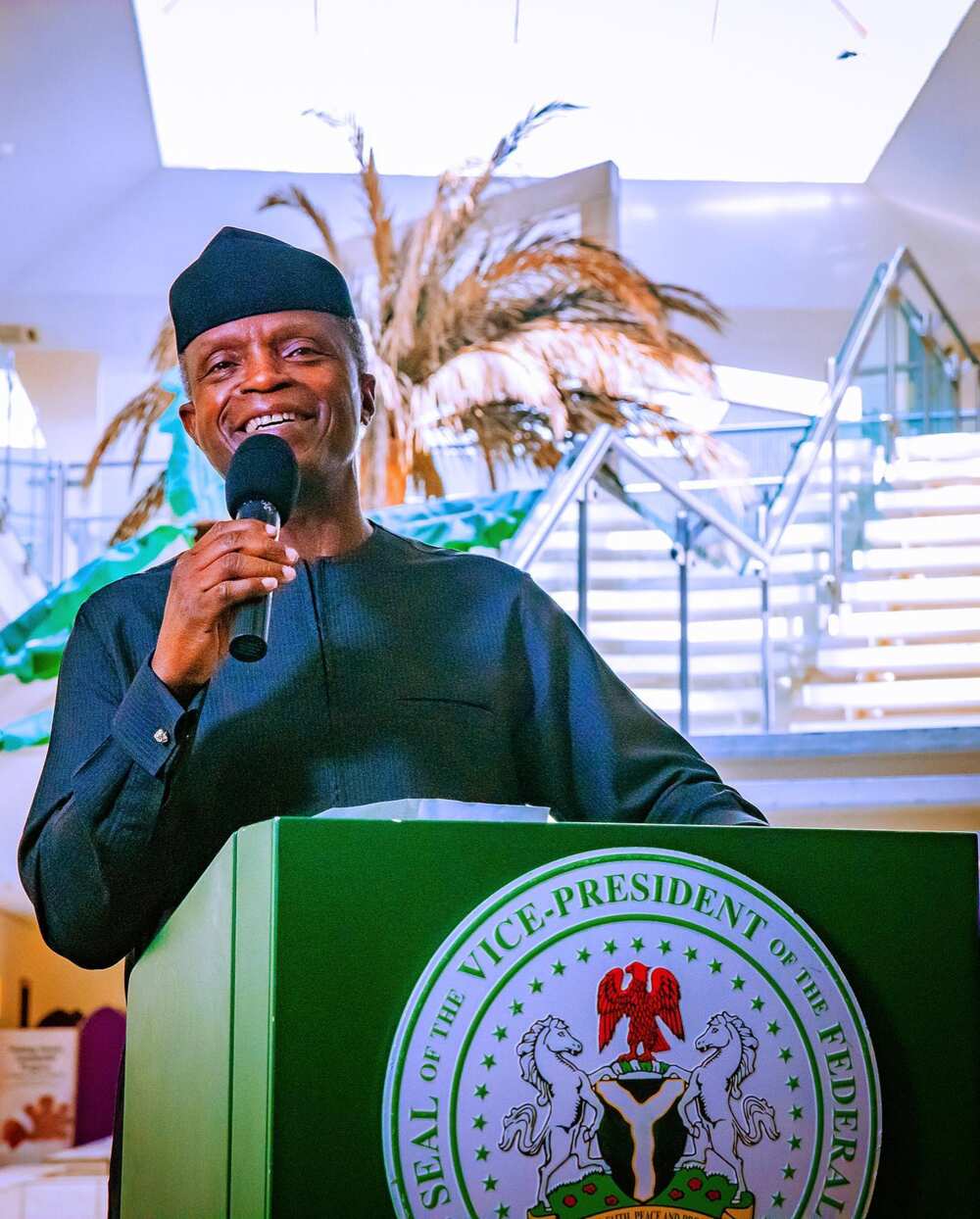 I Feel So Pained: Nigerian Governor Fumes as Security Operatives Bar Him From Receiving Osinbajo