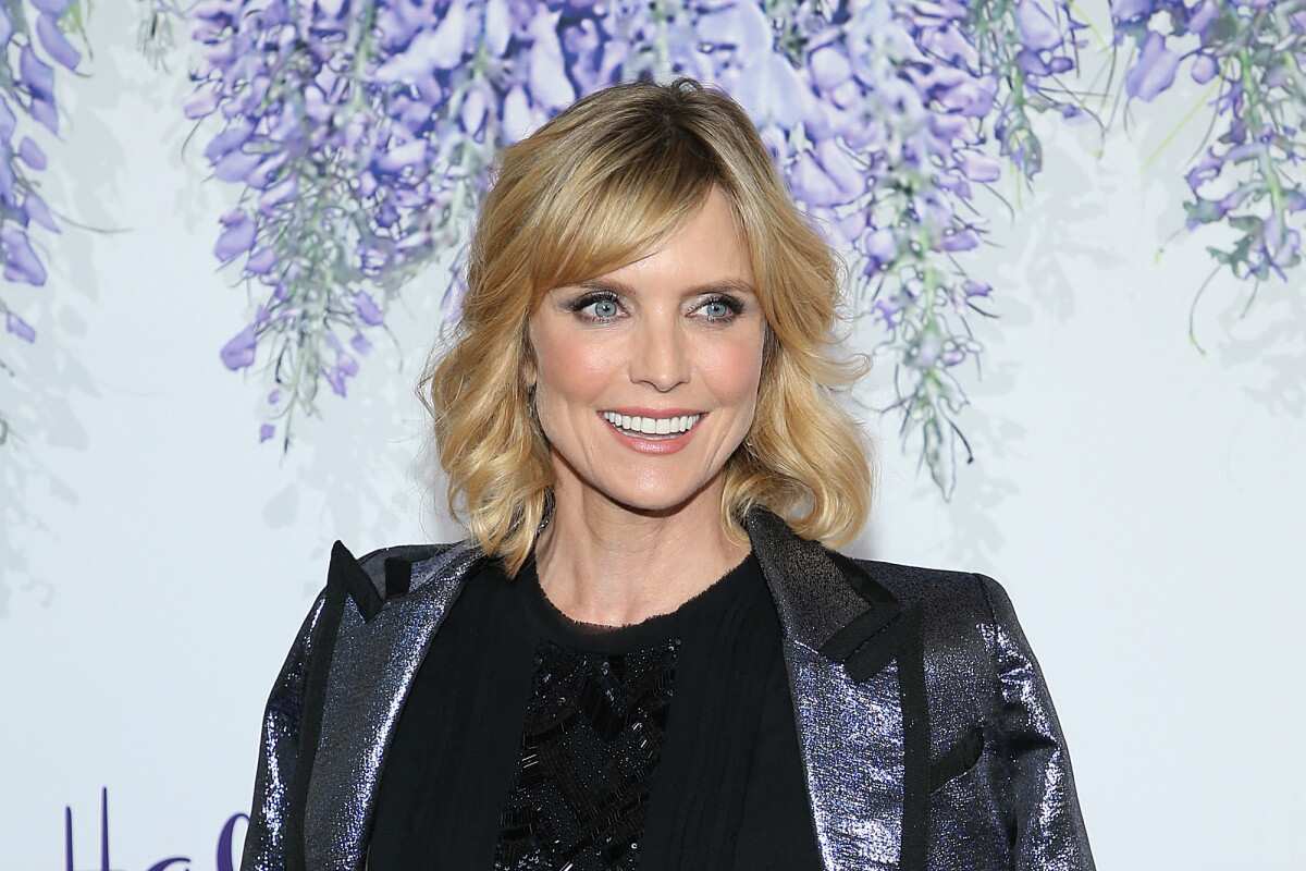 Courtney thorne smith see through