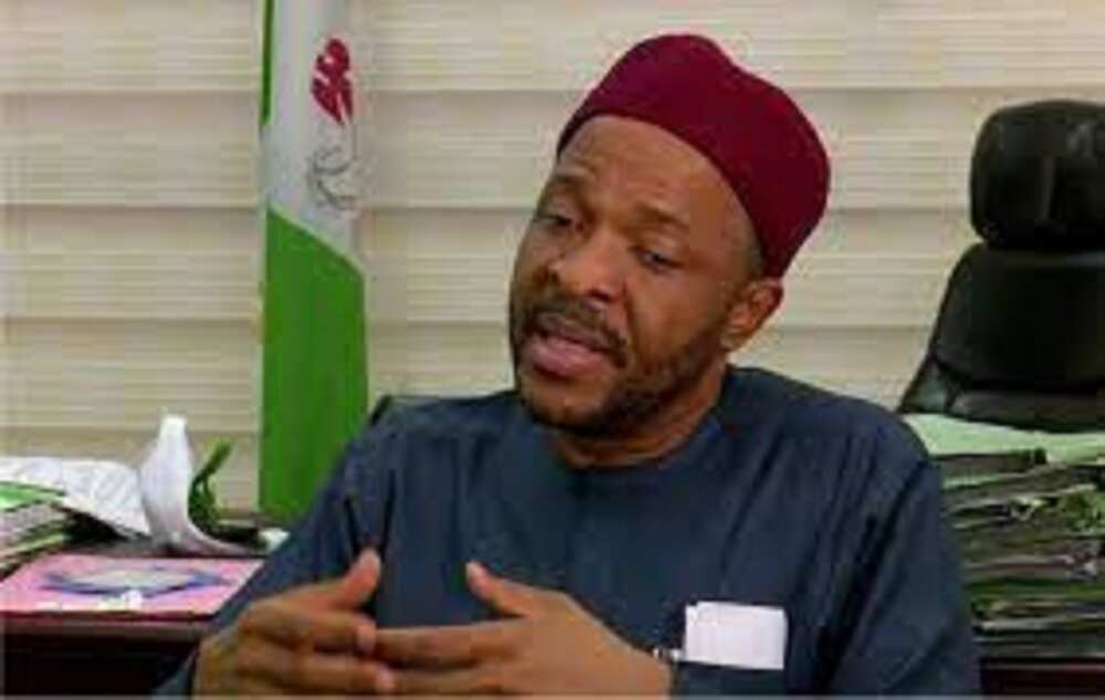 Kai tsaye ta gidan talabijin, ministan Buhari yana rokon 'yan bindiga alfarma Kai tsaye ta gidan talabijin, ministan Buhari yana rokon 'yan bindiga alfarma