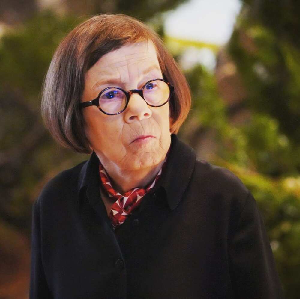 Linda Hunt