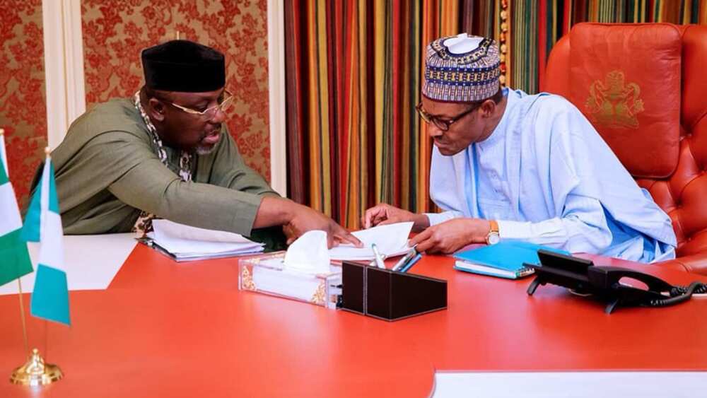 President Buhari and Okorocha in a crucial meeting