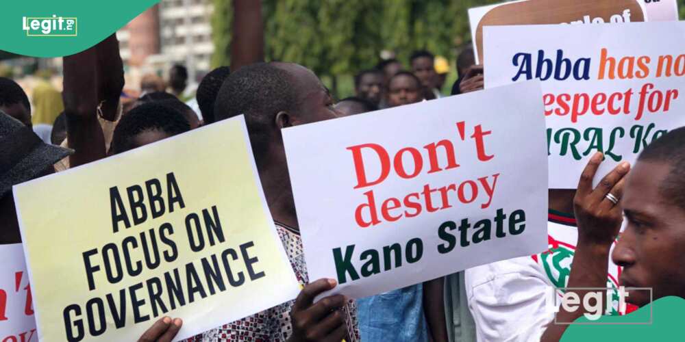 Kano Emirate: Protesters storm national assembly and presidentail villa