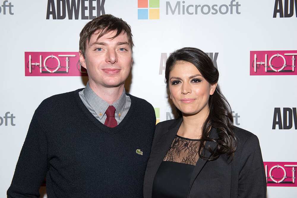 Are Cecily Strong and Mike o brien still together?