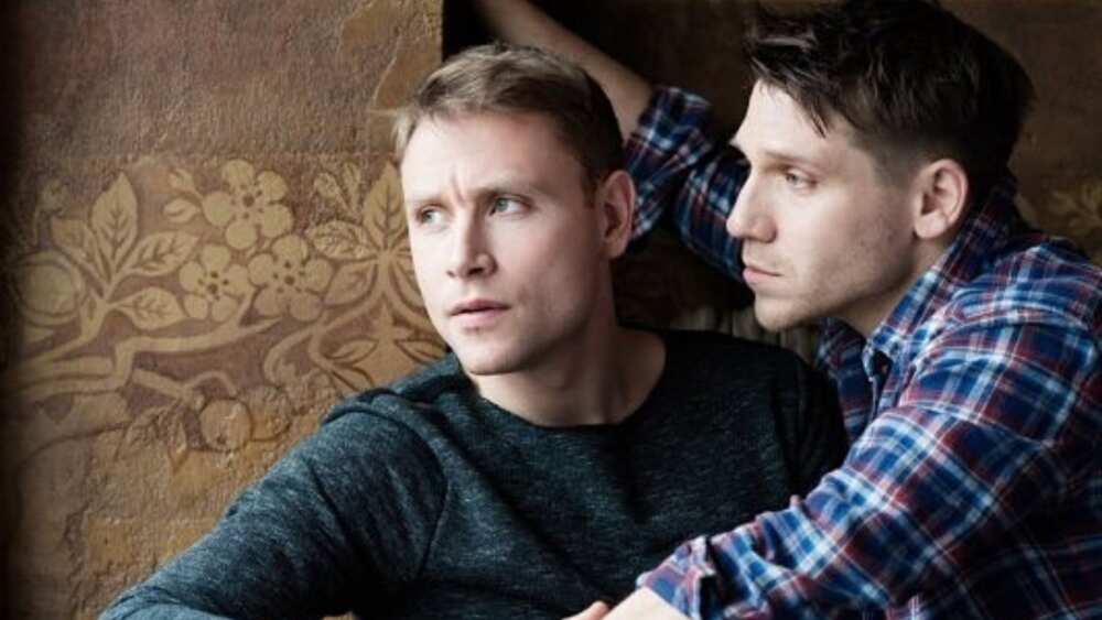 Max Riemelt partner