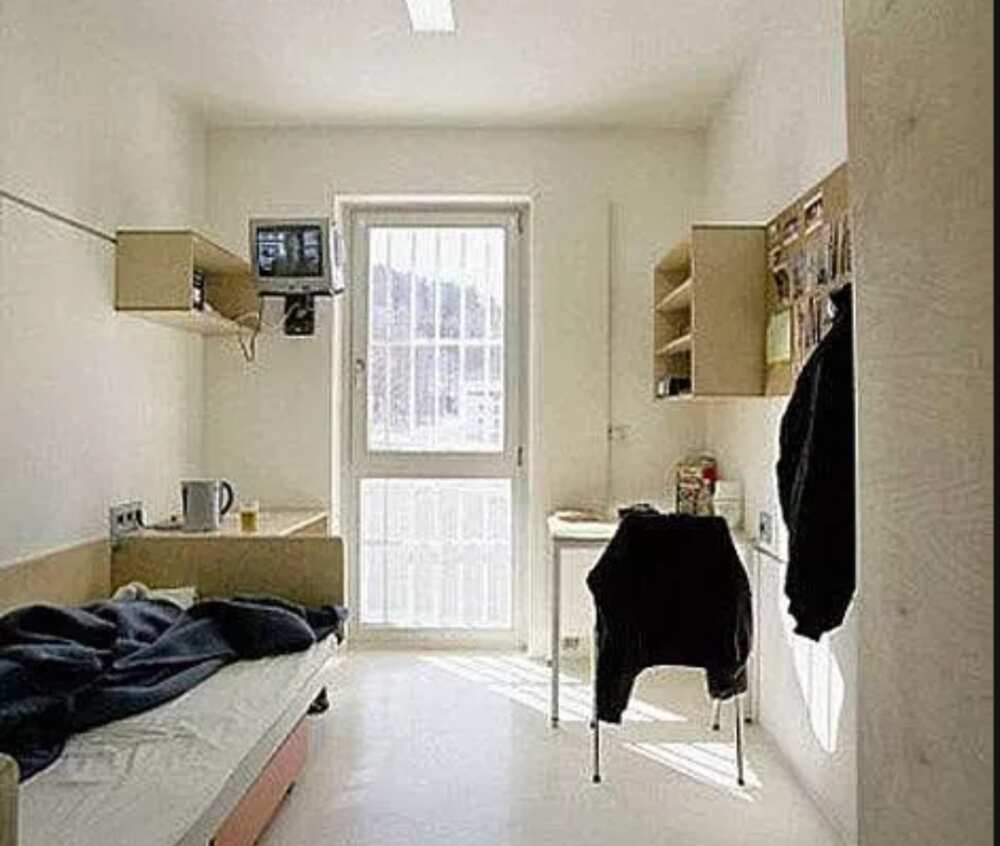 12 Prison Cells That Are More Luxurious Than Your College Hostel Room