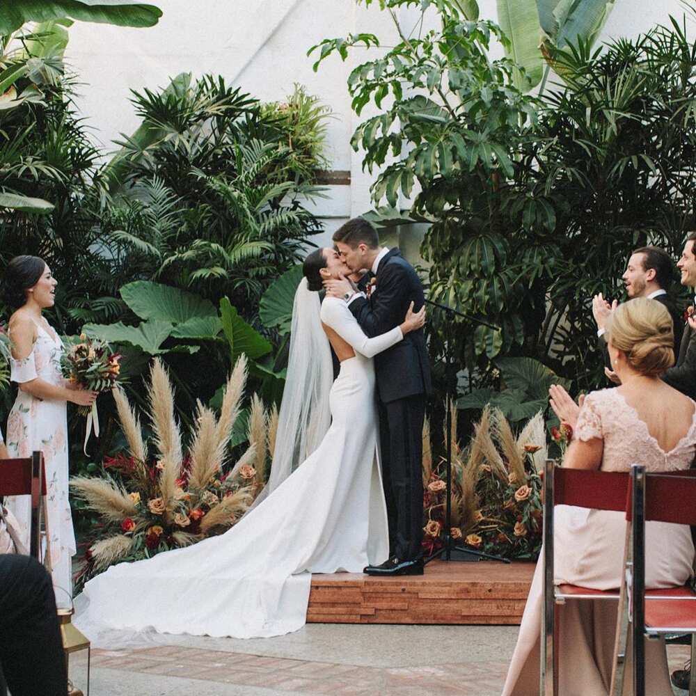 is grant gustin married is grant gustin married