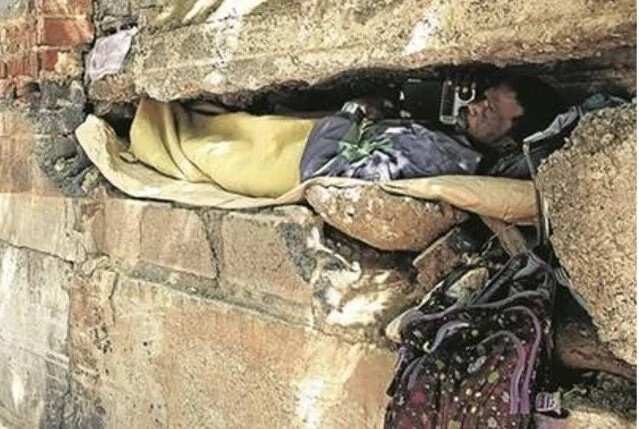 See man, aged 45, who literally lives in HOLE of the wall (photos)