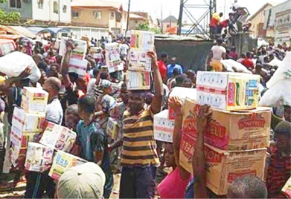 Wawushe tallafin Covid-19: Mutum 11 sun rasa rayukansu Wawushe tallafin Covid-19: Mutum 11 sun rasa rayukansu