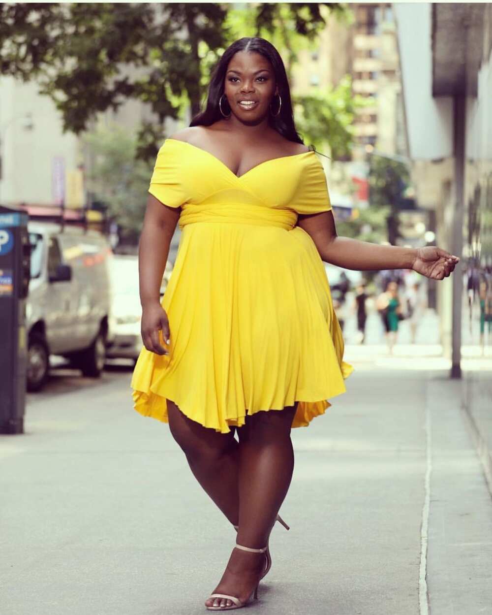 Latest mini dress styles for curvy ladies