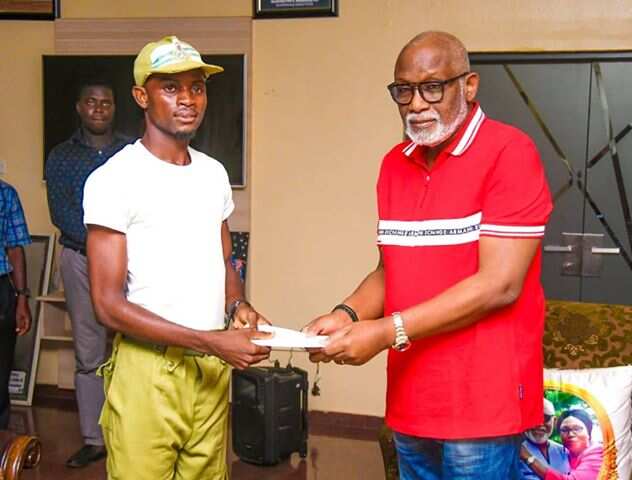 Coronavirus: NYSC donates March 'allawee' for Ondo's fight against disease