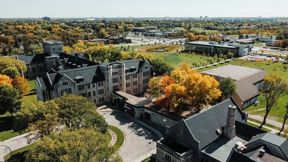 Cheap universities in Canada Cheap universities in Canada