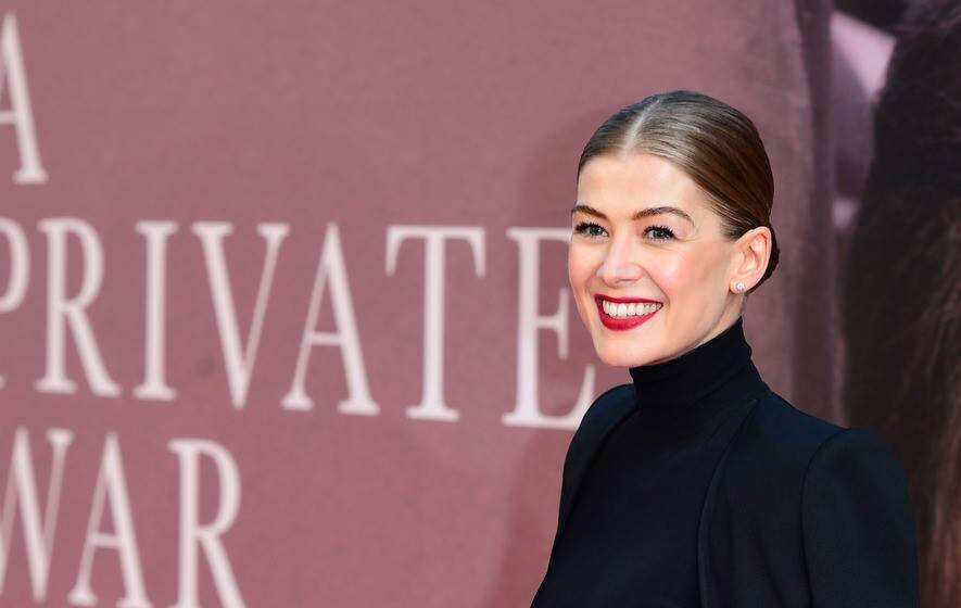 Rosamund Pike Bio Age Height Partner Net Worth And Movies