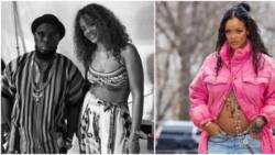 She doesn’t know you like that: Reactions as Timaya shares photo of him with Rihanna to celebrate pregnancy
