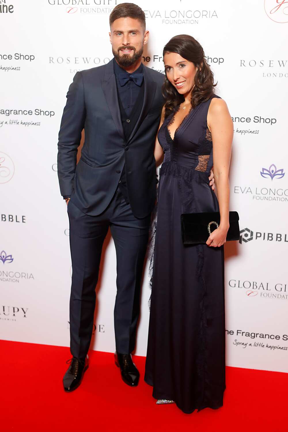Olivier Giroud et sa femme
Photo by David Parry/PA Images via Getty Images