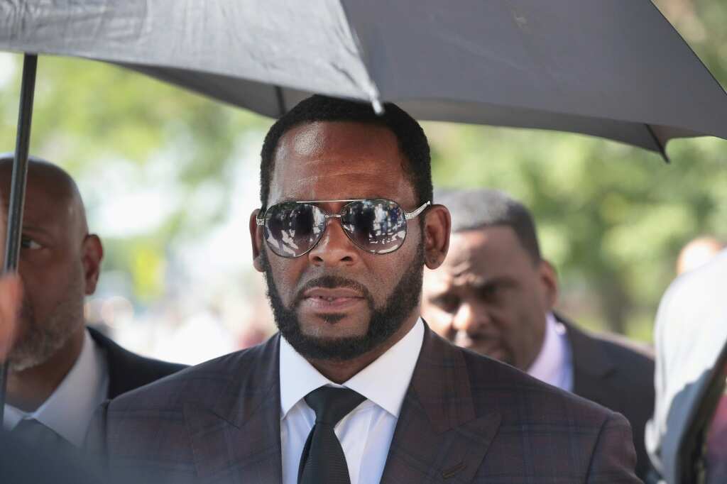 Bootleg album of jailed R&B star R. Kelly surfaces on Spotify and Apple  Music: media - Legit.ng