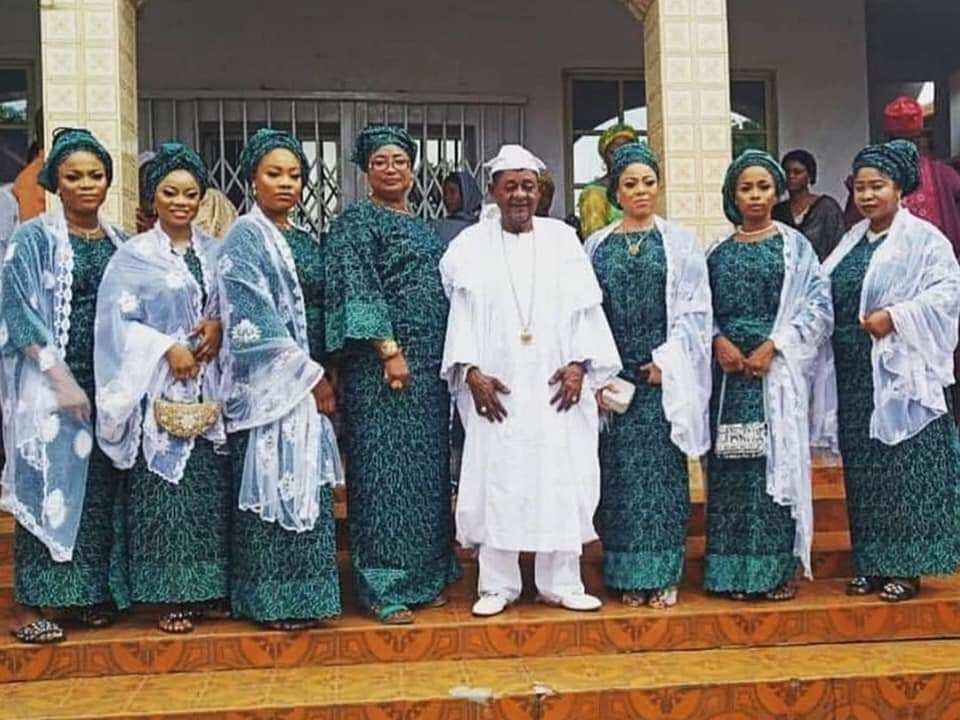 Jerin sunaye da hotunan mata 13 da marigayi Sarkin Oyo, Oba Lamidi, ya bari