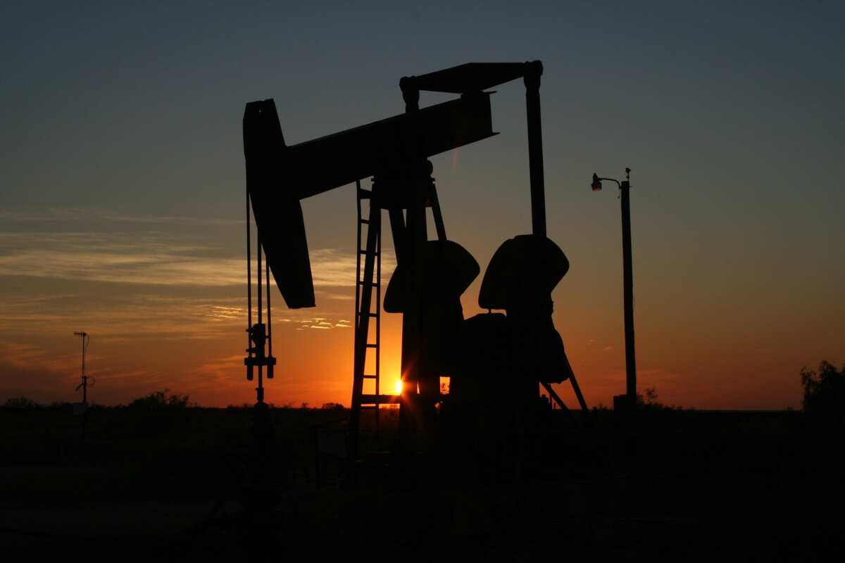 Crude oil Crude oil