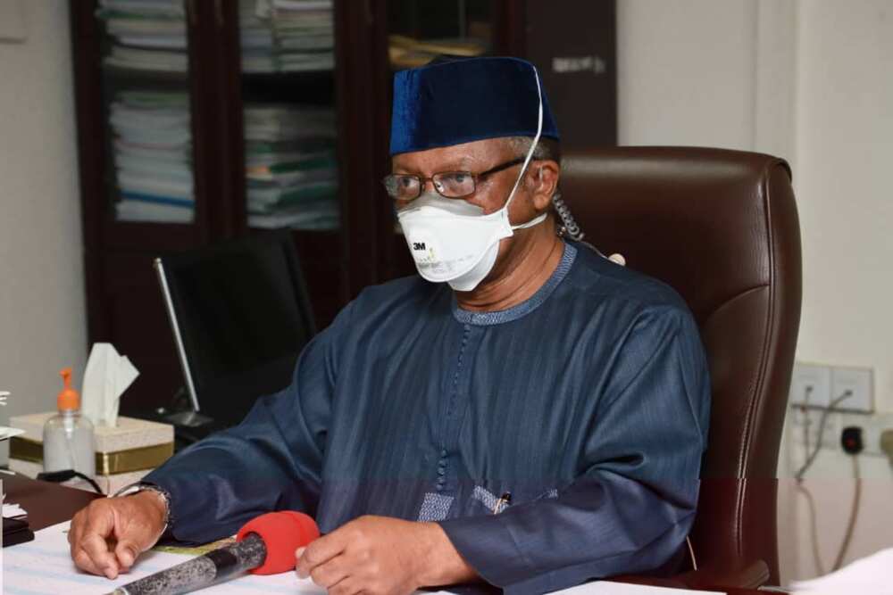 Coronavirus: Reject patients, have your license withdrawn - FG threatens medical doctors