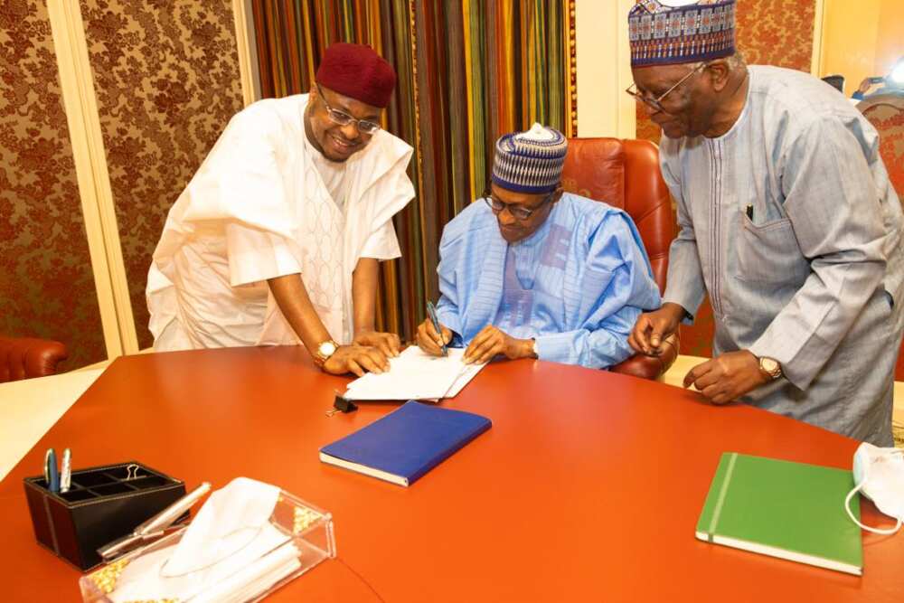President Buhari sign into law startup bill