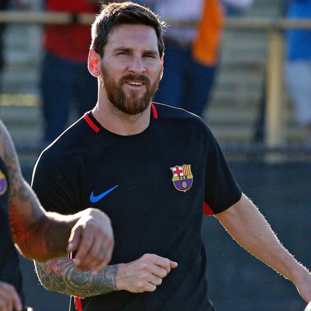 Lionel Messi delighted to meet 12 visually-impaired individuals he gifted £4,200 glasses