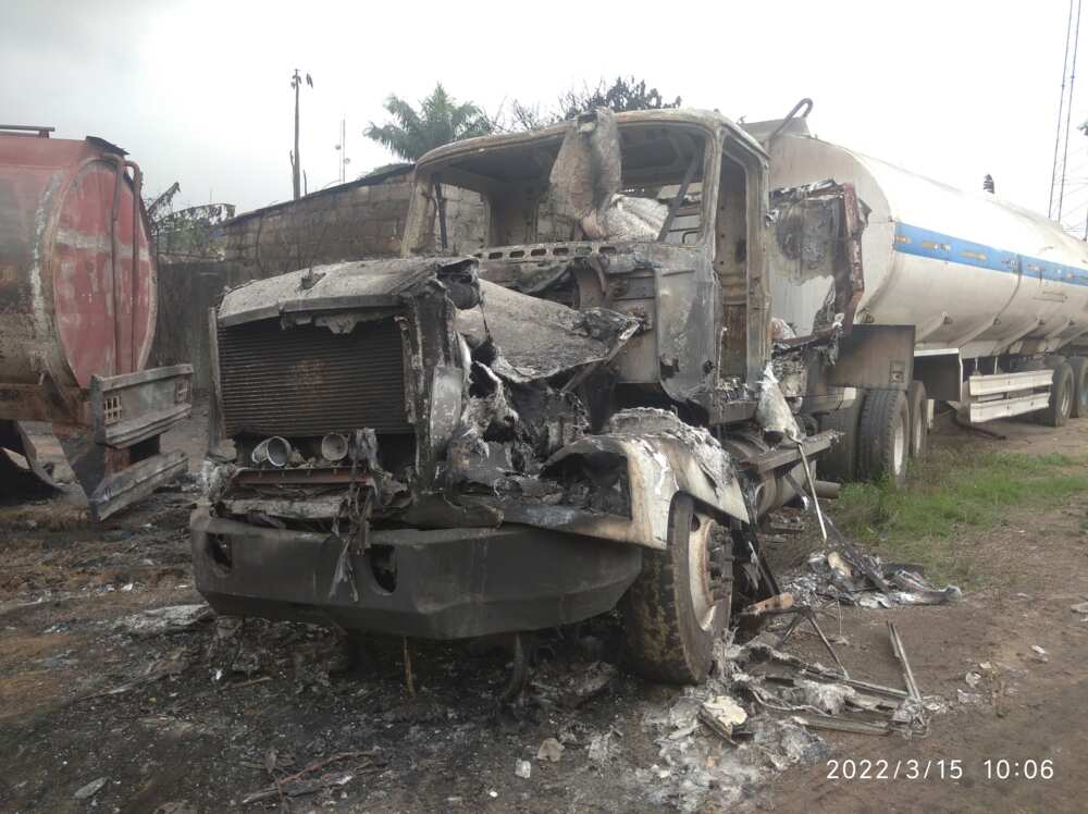 Sad news as fire guts EFCC’s exhibit storage facility in Port Harcourt