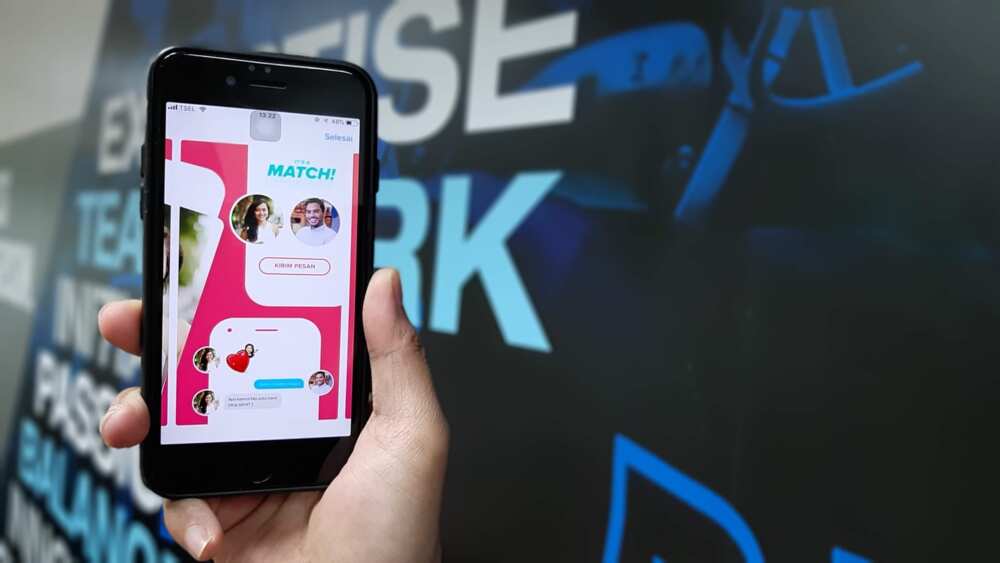 How to Cancel a Tinder Subscription on an Android