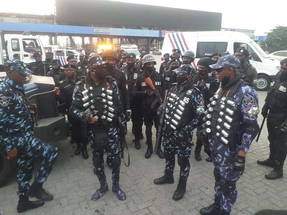 Yanzu Yanzu: Yan sanda sun kama masu zanga-zanga da dama a Lekki tollgate