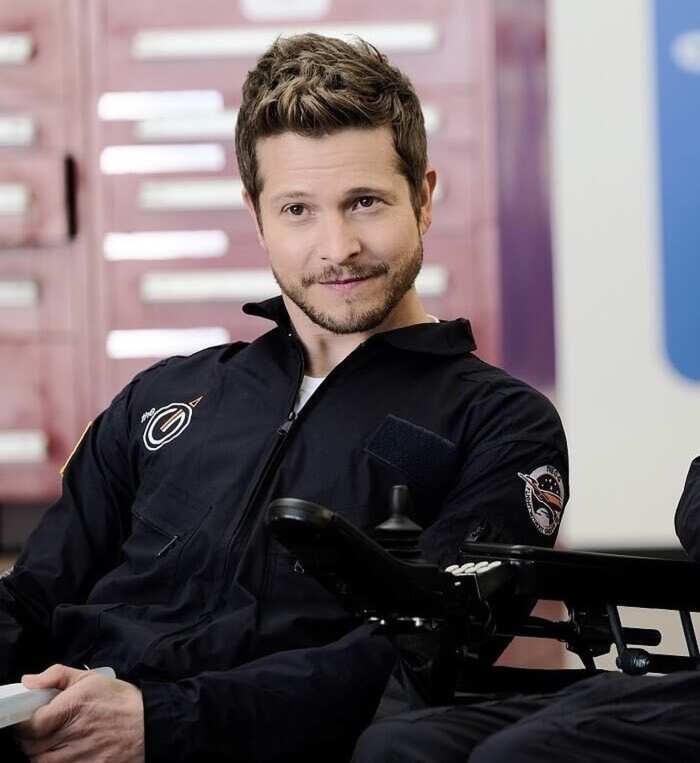 Matt Czuchry bio age, height, wife, net worth