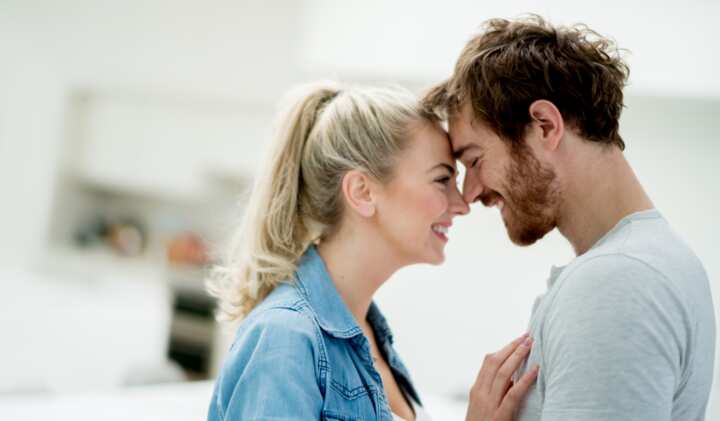 Comment Se Faire Des Bisous Entre Amoureux Guide Pour Les Couples Legitng 