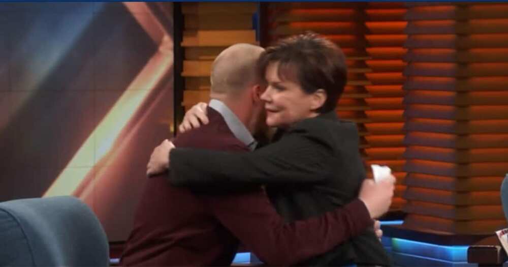 After over 20 years, man reunites with policewoman who saved his life