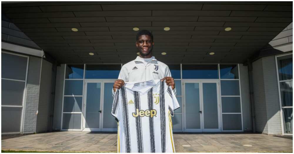 Samuel Iling-Junior: Chelsea youngster joins Juventus