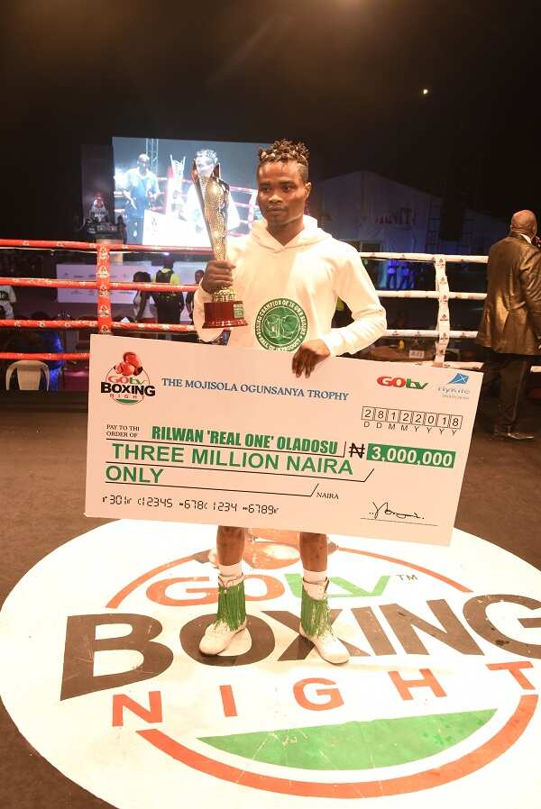 Nigerian boxer Rilwan Oladosu wins N3m and Mojisola Ogunsanya Memorial trophy