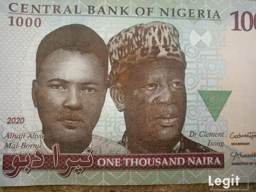 Ba zamu iya cire rubutun larabcin dake cikin takardar Naira ba - CBN Ba zamu iya cire rubutun larabcin dake cikin takardar Naira ba - CBN