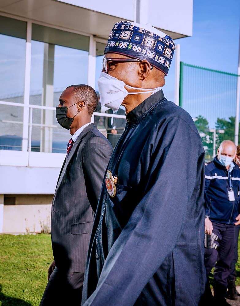 Da duminsa: Shugaba Muhammadu Buhari ya dira Kasar Faransa