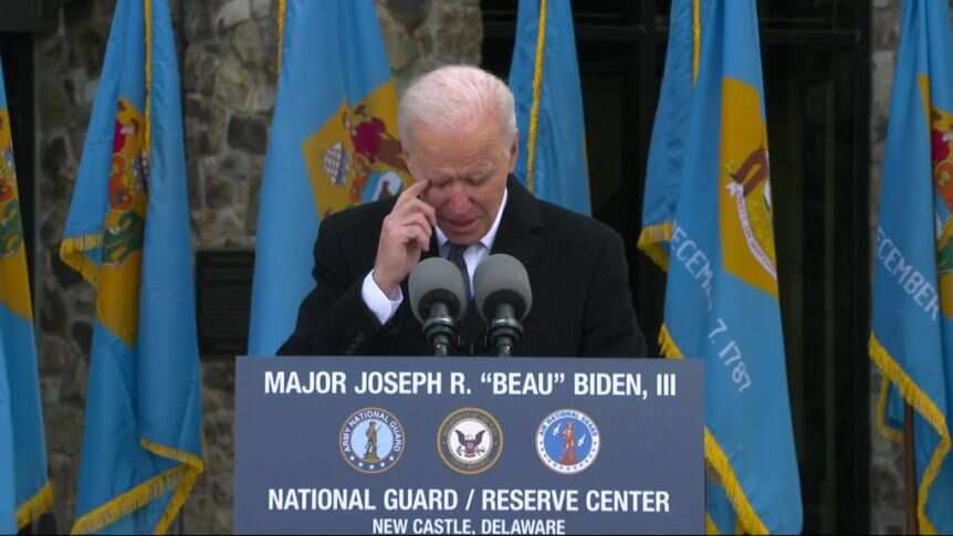 Joe Biden ya zubar da hawaye lokacin da ya tuna da ‘dansa a tsakiyar jawabinsa