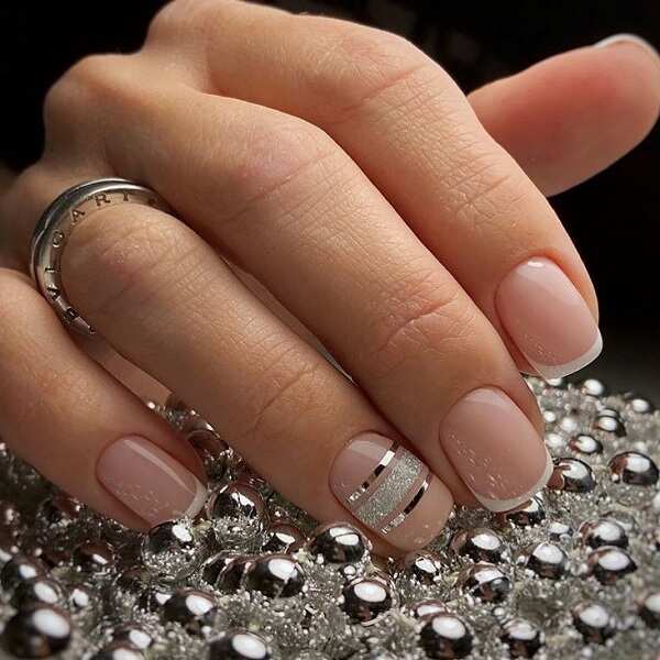 Nails for wedding